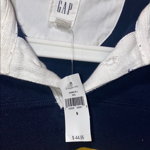 Gap Rugby Shirt - Picture 2 of 3